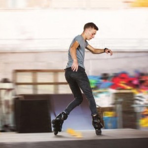Freestyle slalom, el arte de patinar haciendo trucos